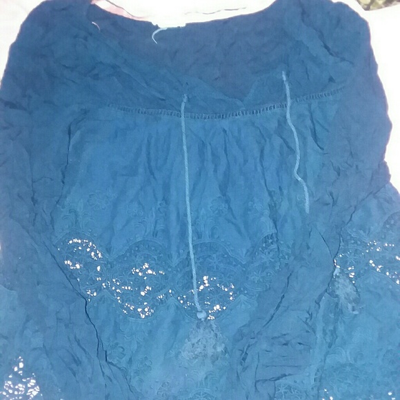 Shirts bundle - Picture 3 of 3